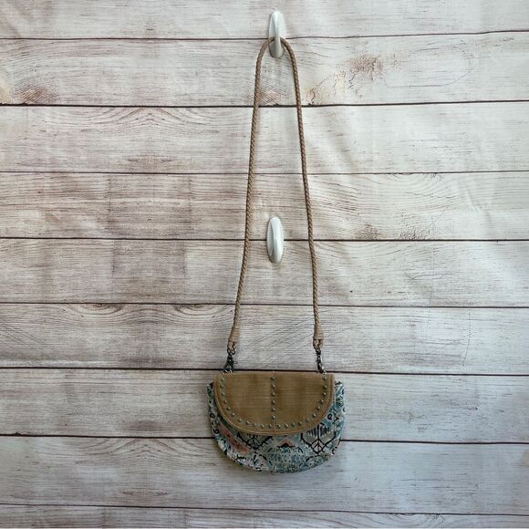 SAKROOTS JUBILEE ARTIST CIRCLE CROSSBODY BAG - Picture 2 of 8